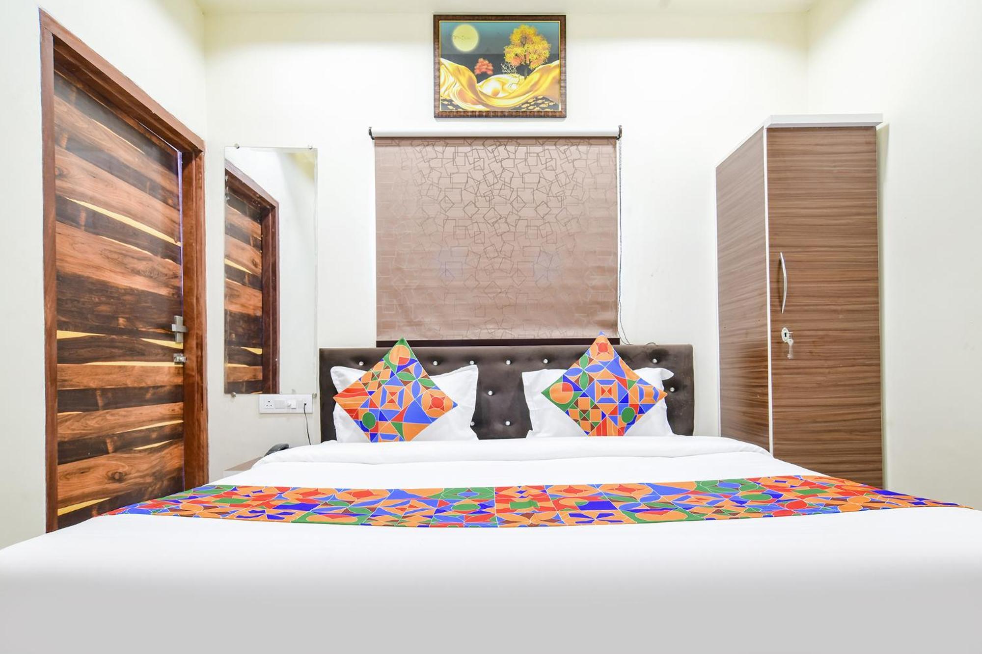 Fabhotel Crown Park อินดอร์ ภายนอก รูปภาพ